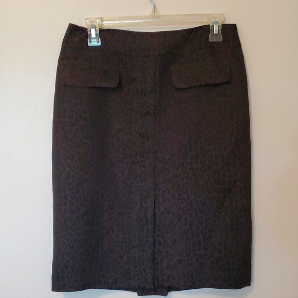 Skirt - Picture 1 of 4